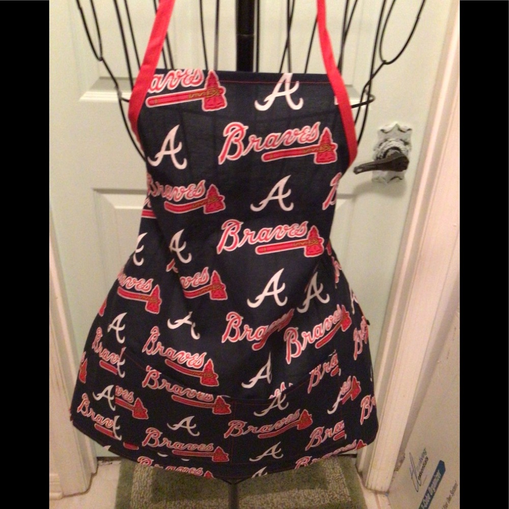 Child size Atlanta Braves apron